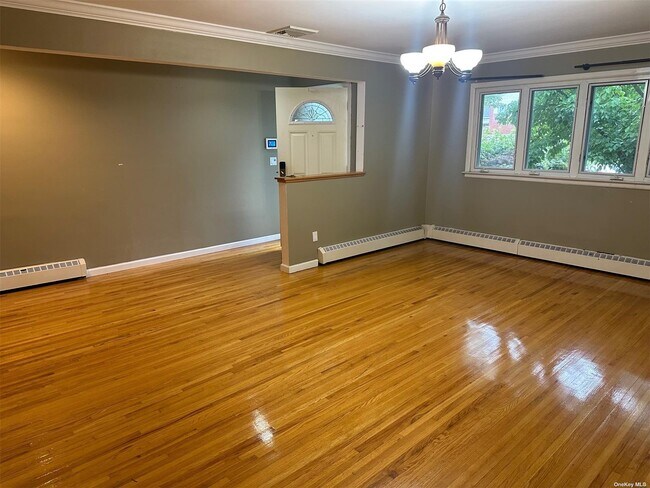 Building Photo - 50 Felice Crescent