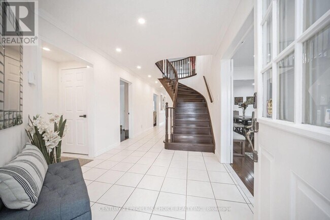 Building Photo - 18 Blackwell Pl