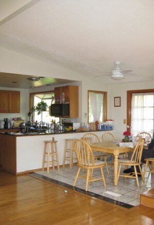 Building Photo - 4 Bedroom single family home