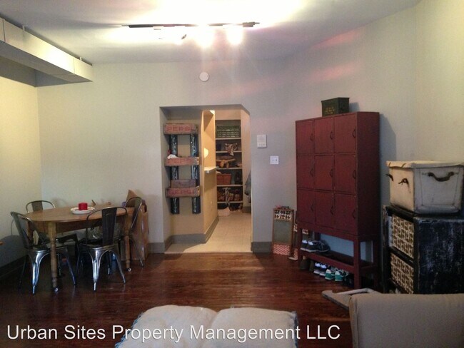 Building Photo - 1415 Main St