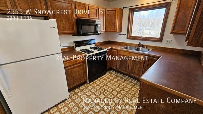 Building Photo - Affordable Two Bedroom Duplex Apartment wi...