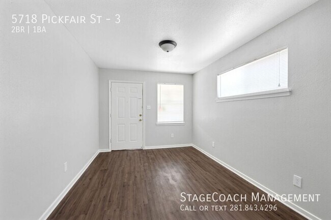 Foto del edificio - 5718 Pickfair St