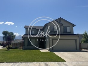 Building Photo - 1317 Windsor Dr