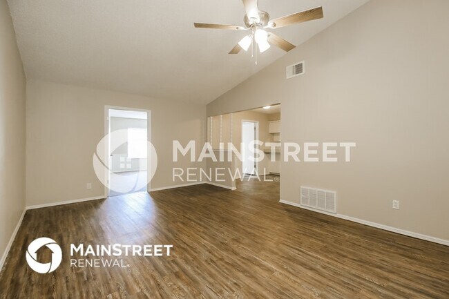 Foto del edificio - 721 Howard Ct