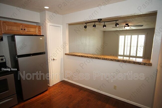 Foto del edificio - 4433 N Stanton St