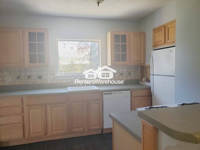 Foto del edificio - 1951 Dresden Dr