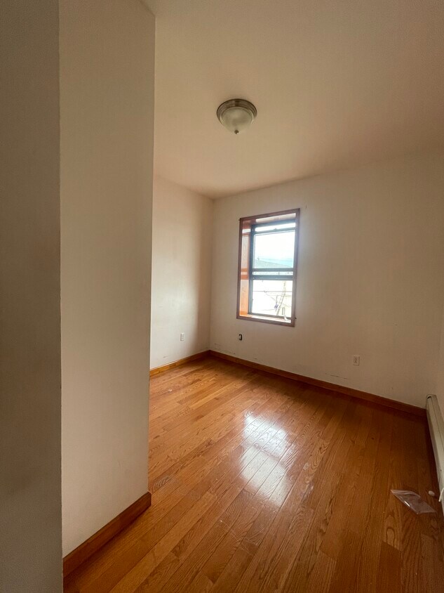 Foto del edificio - 1235 Bay Ridge Pkwy