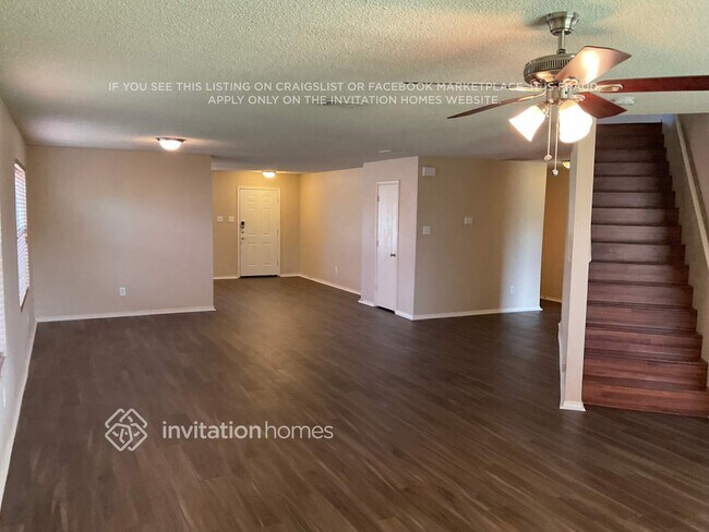 Building Photo - 809 Blue Sky Dr
