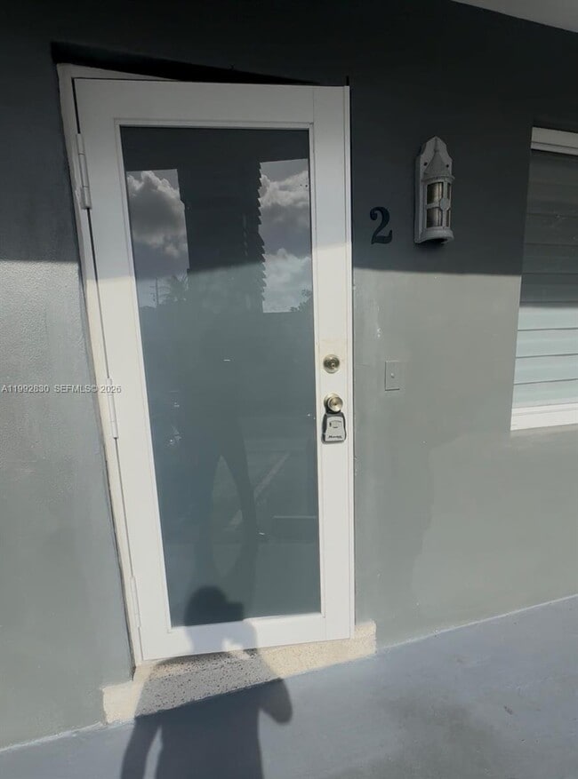 Building Photo - 920 SE 2nd Ave