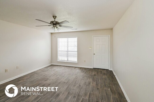 Foto del edificio - 5451 Gardendale St