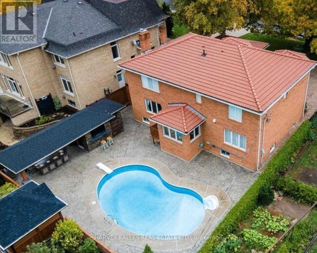 Building Photo - 22 Finchley Rd