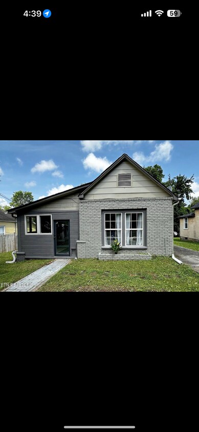 Primary Photo - 1931 Wilkins St