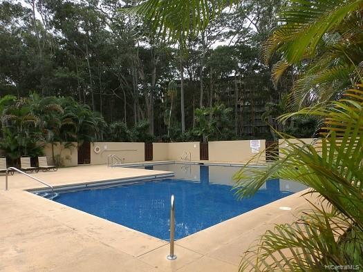 Foto del edificio - 95-227-227 Waikalani Dr