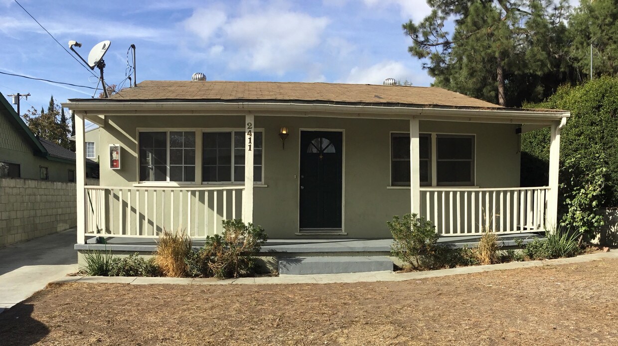 Primary Photo - 2411 El Molino Ave