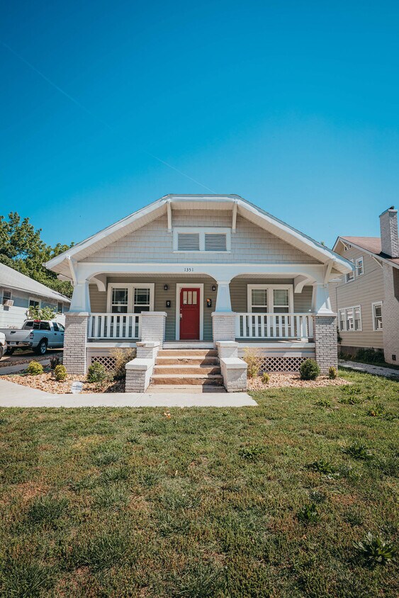 Foto principal - 1351 E Cherry St