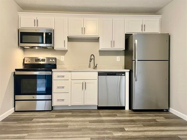Foto principal - 1265 Bodwell Rd