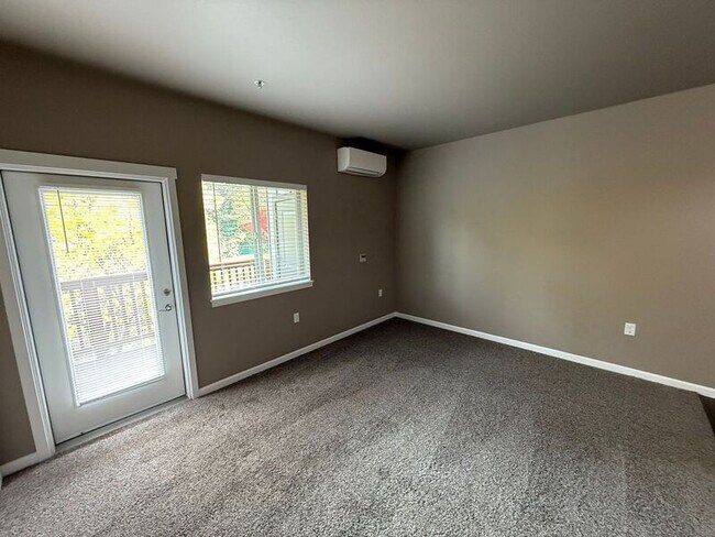 Foto del edificio - 4235 Hawthorne Ave NE