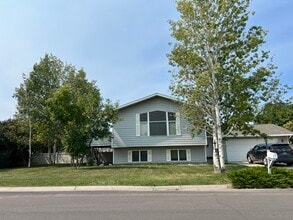 Building Photo - 4090 Bobcat Dr
