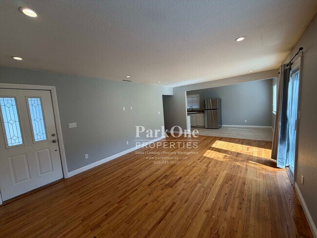 Foto del edificio - 5098 Black Oak Rd