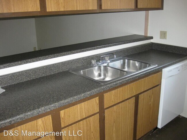 Foto del edificio - 3 br, 2 bath House - 7813 S. Douglas Ave.