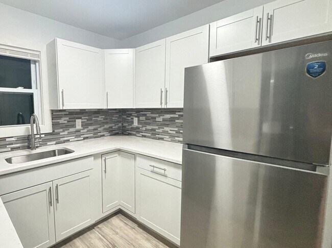 Foto del edificio - 926 Waverly St