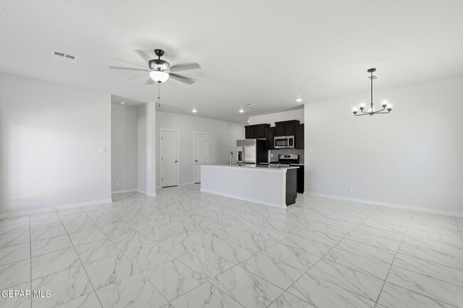 Building Photo - 909 Larkhall Pl