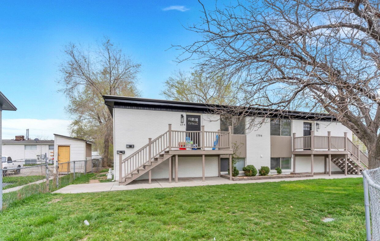 Primary Photo - Remodeled 2-bedroom, 1-bathroom apartment in the heart of Salt Lake City