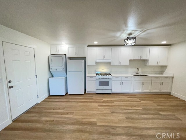 Foto del edificio - 15484 Cheyenne Rd