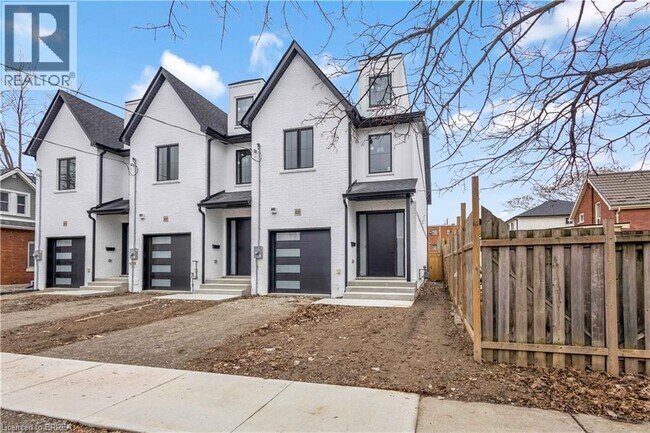 Photo du bâtiment - 109 Winniett St