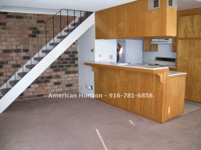 Foto del edificio - 9037 Montoya St