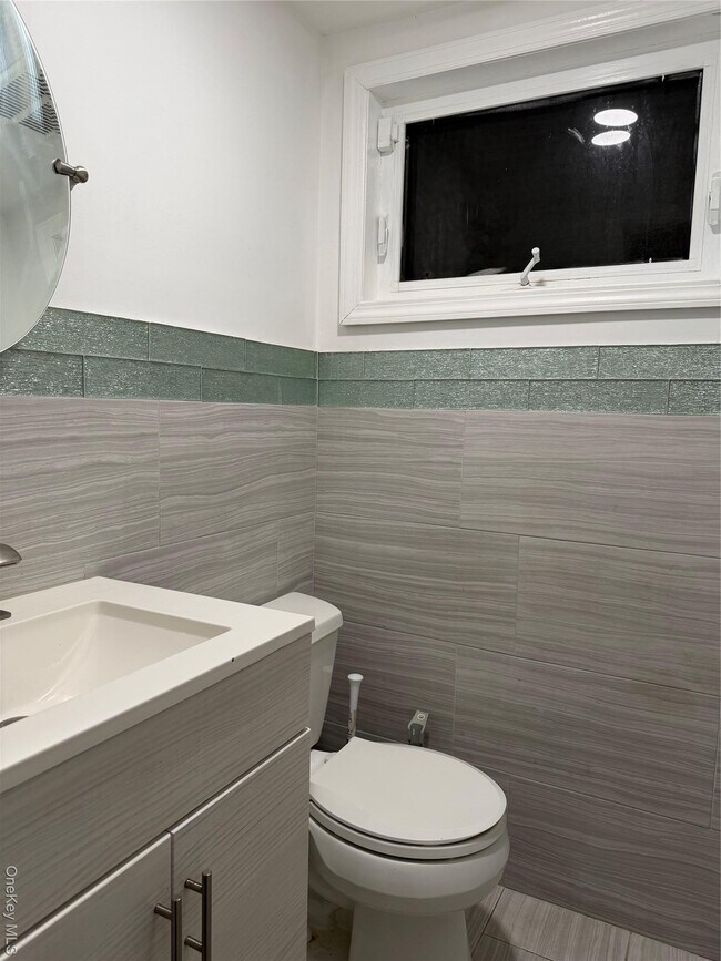 Foto del edificio - 7 Gloucester Dr