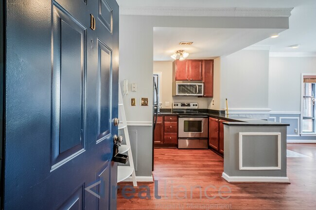 Foto del edificio - 1306 12th St NW