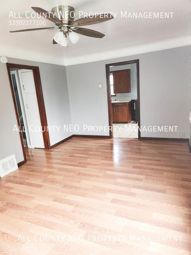 Building Photo - 16409 Cloverside Ave