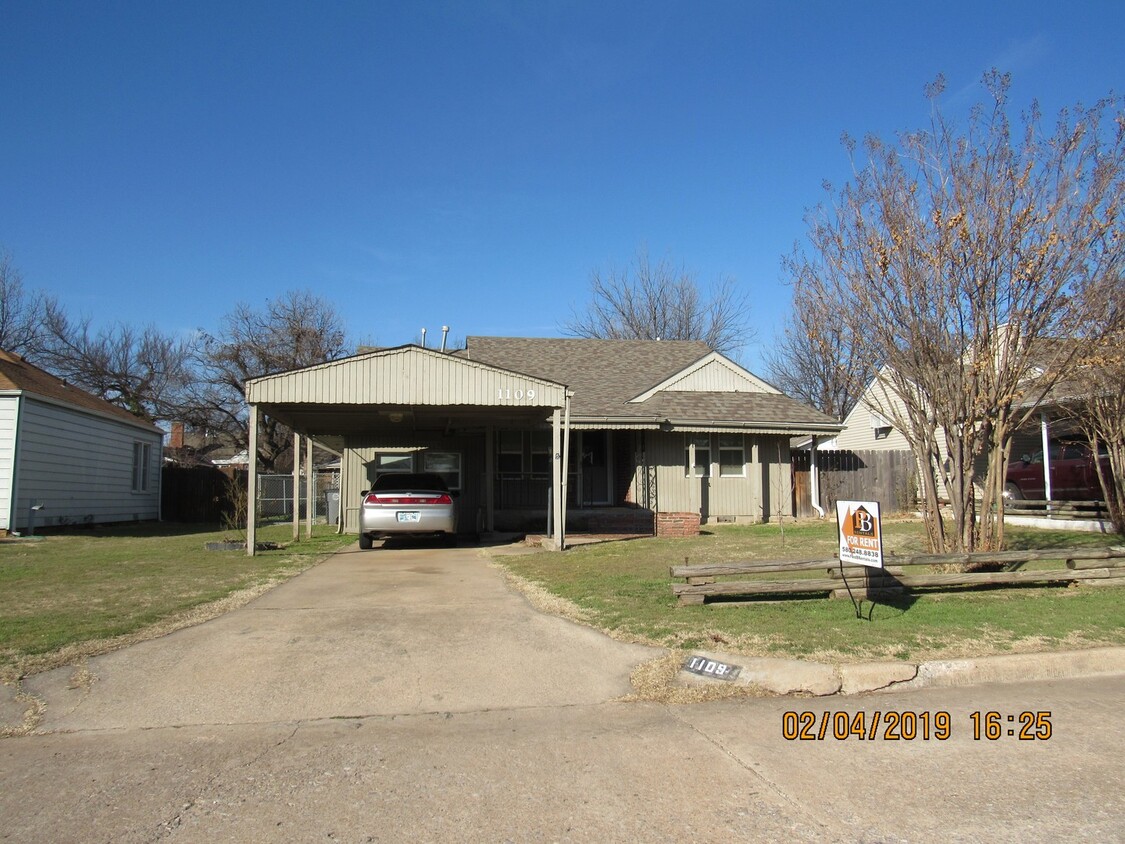 Primary Photo - Great home located in Beautiful Fields and...