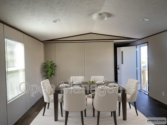 Foto del edificio - 3318 Cultus St