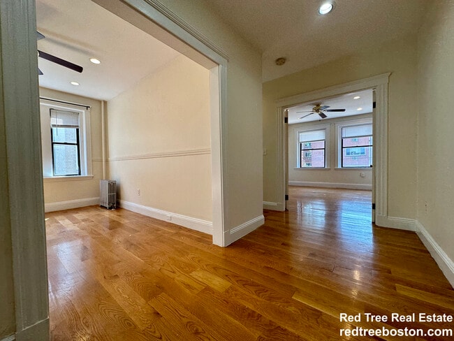 Photo - 240 Kelton St Apartment