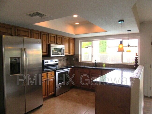Foto del edificio - 5312 E Gelding Dr
