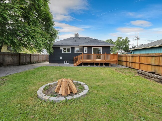 Foto del edificio - 2345 N Russet St