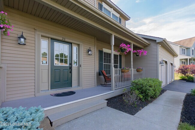 Building Photo - 20 Clubhouse Ct