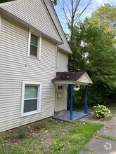 Building Photo - 719 Bunker Hill Rd