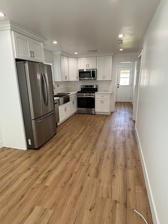 Foto del edificio - 10427 Beach St