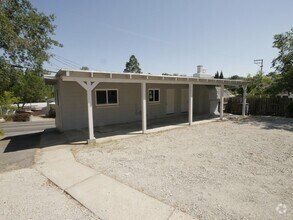 Building Photo - 606 Mountain Ranch Rd