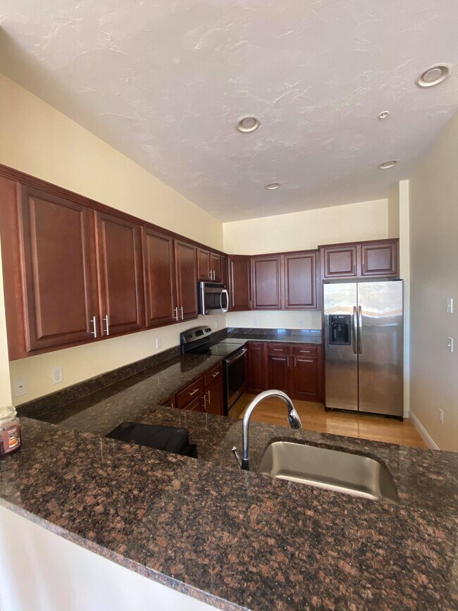 Kitchen - 855 Main St