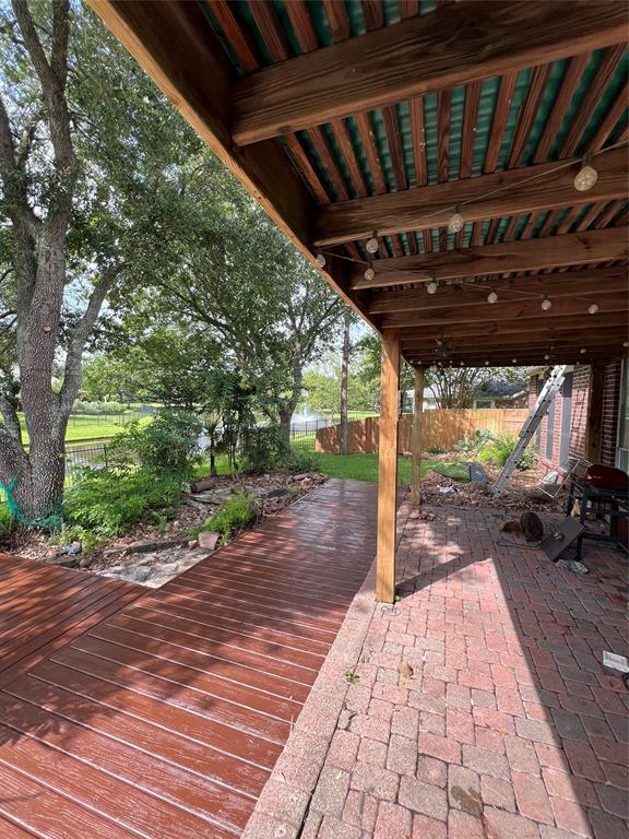 Building Photo - 510 Crestwater Ct