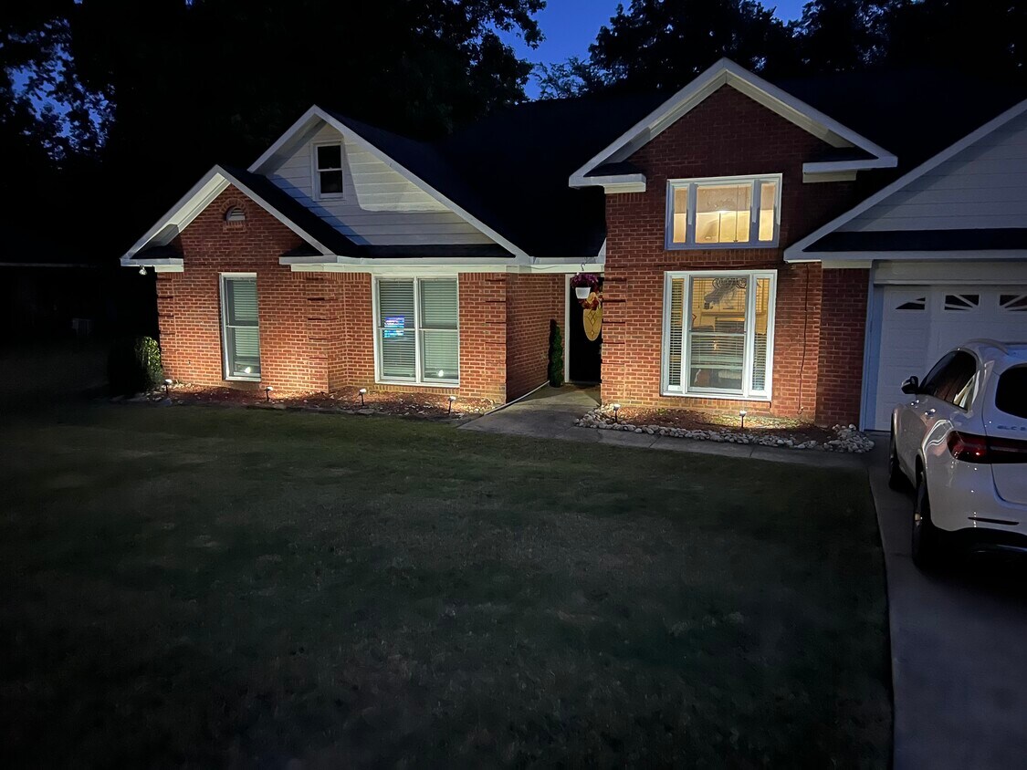 3307 Hummingbird Ct, Phenix City, AL 36867 House Rental in Phenix
