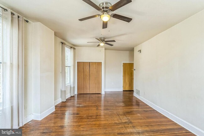 Foto del edificio - 4373 Cresson St