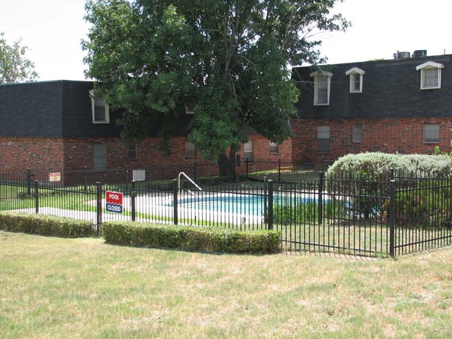 Building Photo - Jameson Street Apartments