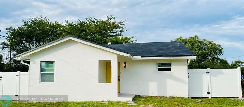 Foto principal - 1021 NW 5th Ct