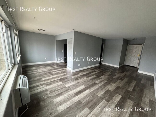 Foto del edificio - 5600 N Main St