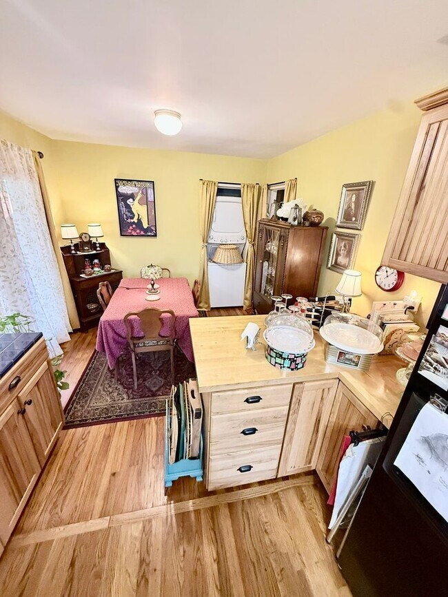 Foto del edificio - 130-140 Marion Dr